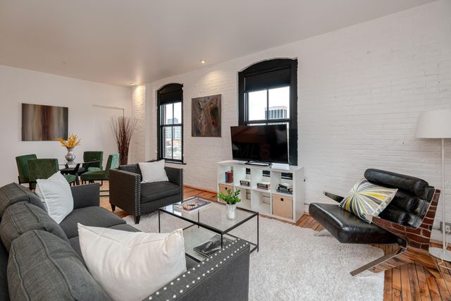 225 N 4th Street, 303, Columbus, OH 43215