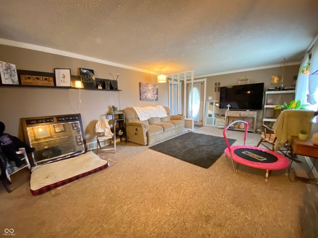 6066 State Road 60 W, Mitchell, IN 47446