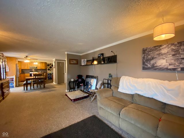 6066 State Road 60 W, Mitchell, IN 47446