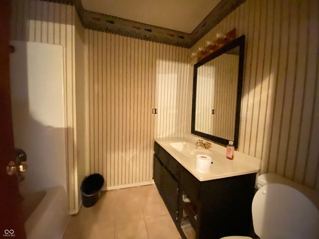 6066 State Road 60 W, Mitchell, IN 47446