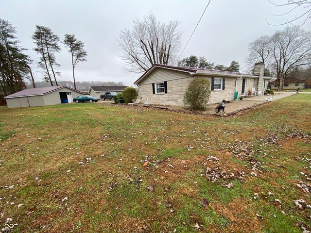 6066 State Road 60 W, Mitchell, IN 47446