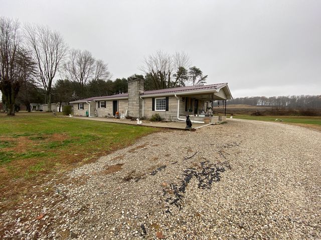 6066 State Road 60 W, Mitchell, IN 47446