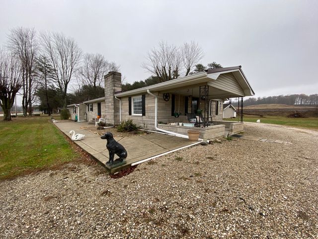 6066 State Road 60 W, Mitchell, IN 47446