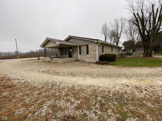 6066 State Road 60 W, Mitchell, IN 47446