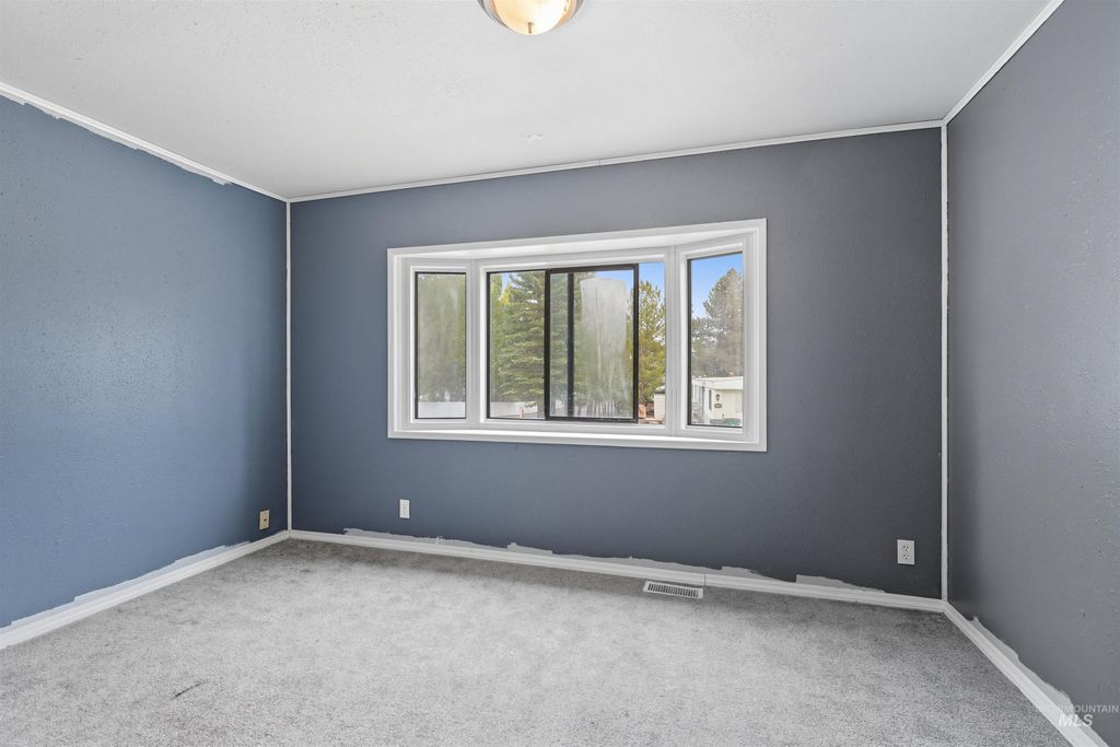 609 N Almon 2003, Moscow, ID 83843 photo 7