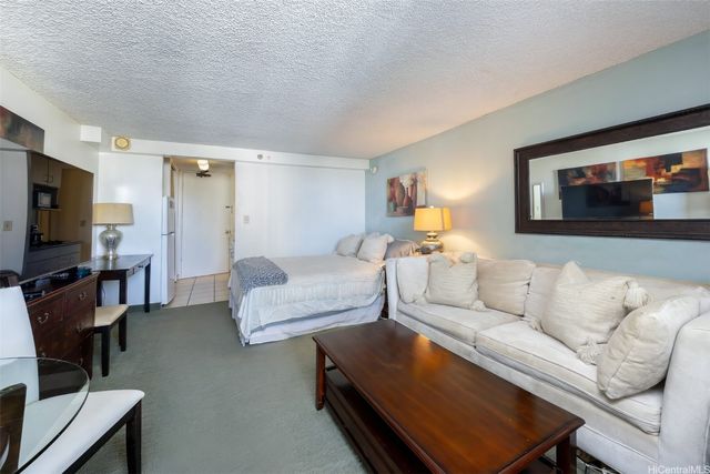 445 Seaside Avenue 2506, Honolulu, HI 96815