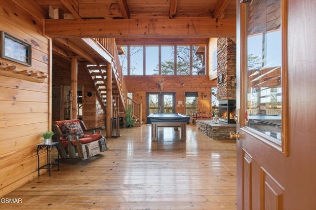 1707 Ridgecrest Drive, Sevierville, TN 37876