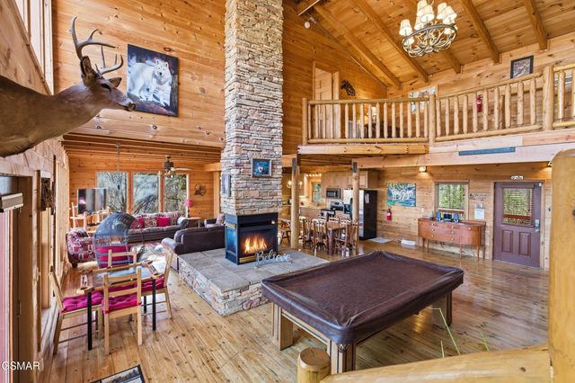 1707 Ridgecrest Drive, Sevierville, TN 37876