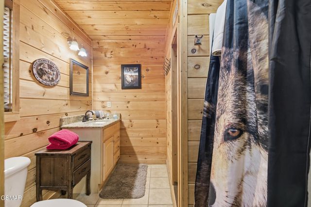 1707 Ridgecrest Drive, Sevierville, TN 37876