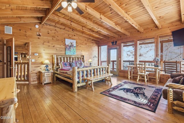 1707 Ridgecrest Drive, Sevierville, TN 37876