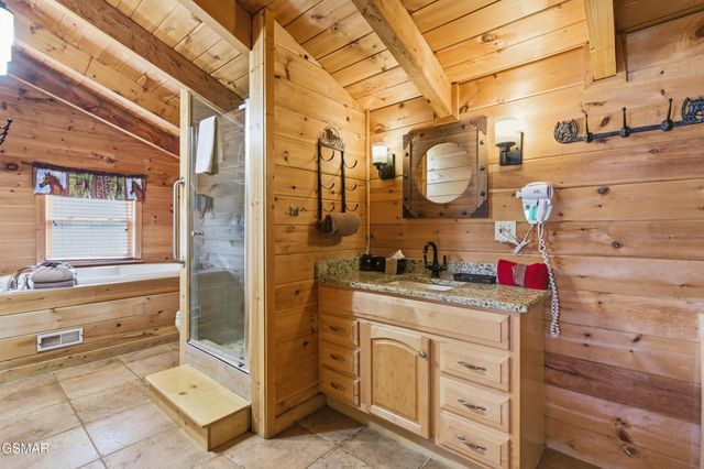 1707 Ridgecrest Drive, Sevierville, TN 37876