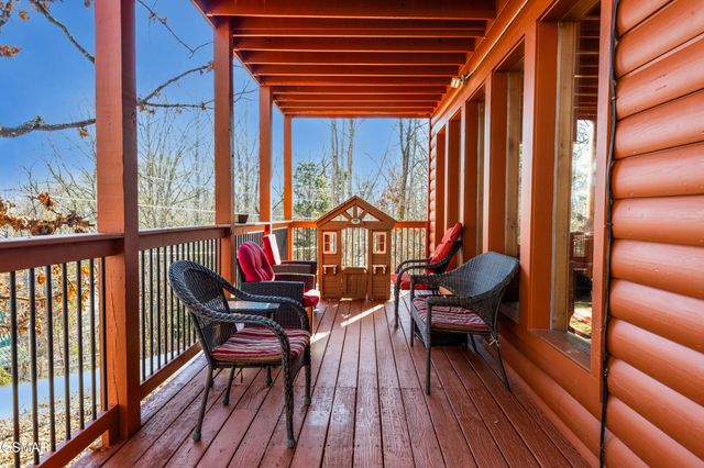 1707 Ridgecrest Drive, Sevierville, TN 37876