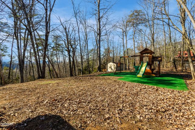 1707 Ridgecrest Drive, Sevierville, TN 37876