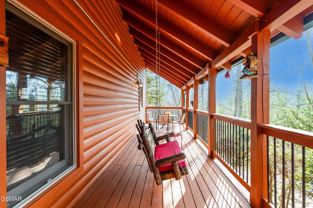 1707 Ridgecrest Drive, Sevierville, TN 37876