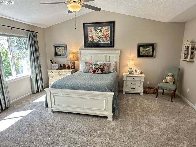 59290 FOREST TRAIL Cir, St Helens, OR 97051