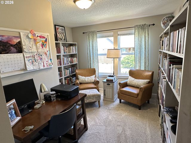 59290 FOREST TRAIL Cir, St Helens, OR 97051