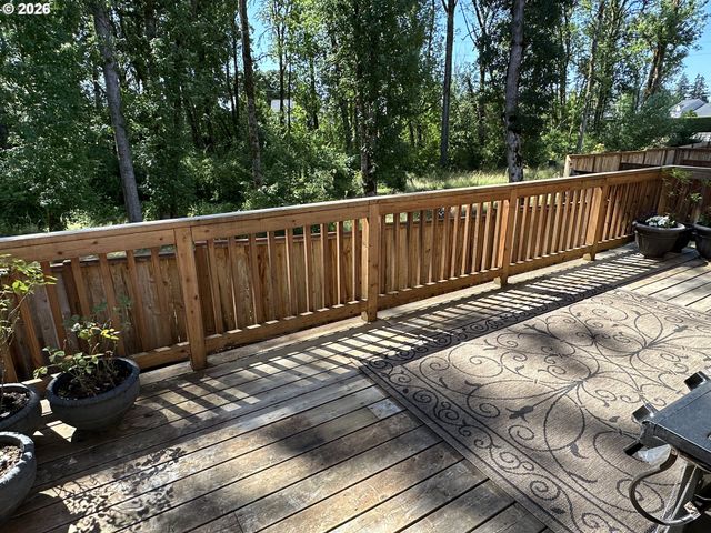 59290 FOREST TRAIL Cir, St Helens, OR 97051