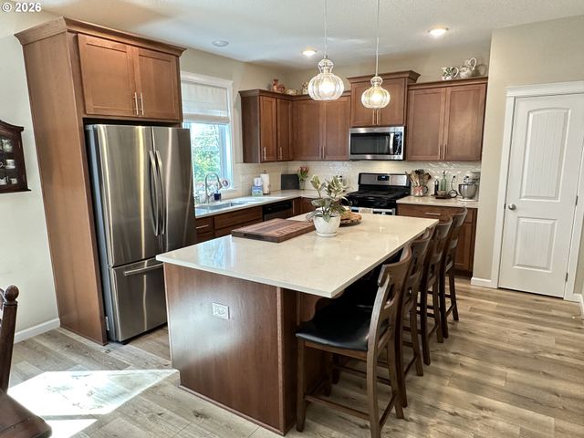 59290 FOREST TRAIL Cir, St Helens, OR 97051