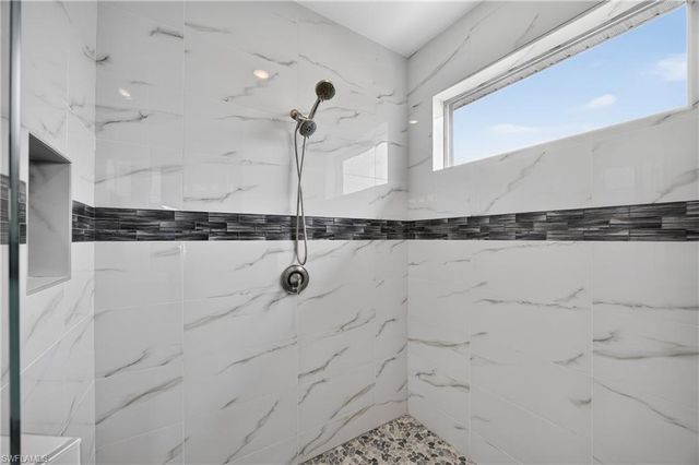 2909 NW 24th AVE, Cape Coral, FL 33993