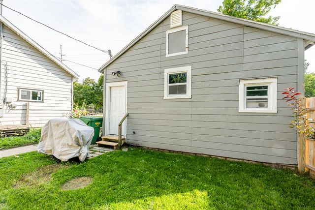 307 E Telegraph Street, Dowagiac, MI 49047