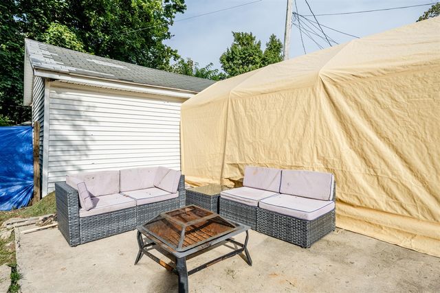 307 E Telegraph Street, Dowagiac, MI 49047