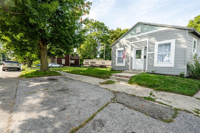 307 E Telegraph Street, Dowagiac, MI 49047