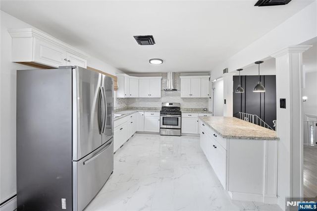 66 Lockwood Place, Clifton, NJ 07012