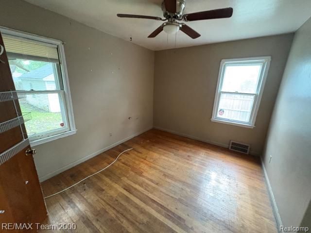 19131 Elkhart Street, Harper Woods, MI 48225