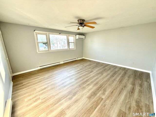 3 Bayview Place 2nd Floor, West Haven, CT 06516