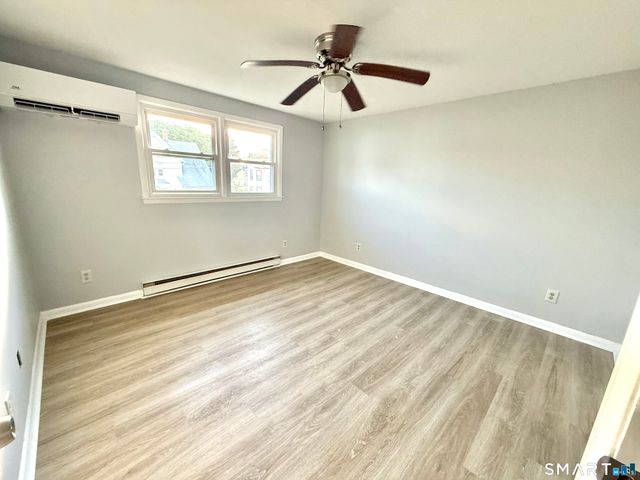 3 Bayview Place 2nd Floor, West Haven, CT 06516
