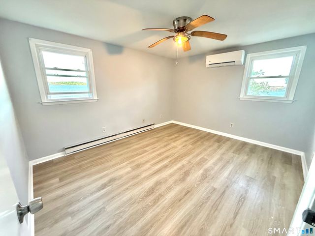 3 Bayview Place 2nd Floor, West Haven, CT 06516