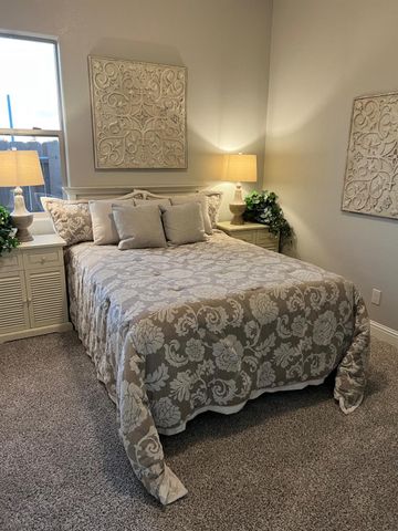 8684 N Privado Ct, Hilmar, CA 95324