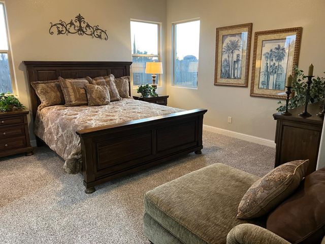 8684 N Privado Ct, Hilmar, CA 95324