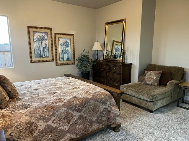 8684 N Privado Ct, Hilmar, CA 95324