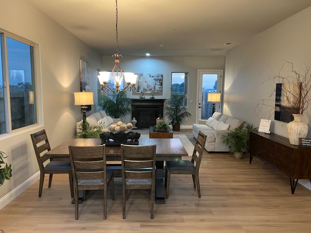 8684 N Privado Ct, Hilmar, CA 95324