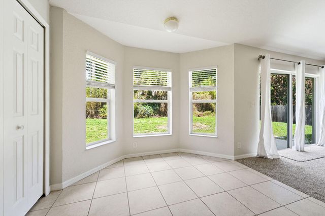 517 SW Paar Drive, Port St. Lucie, Port St Lucie, FL 34953