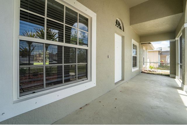 517 SW Paar Drive, Port St. Lucie, Port St Lucie, FL 34953