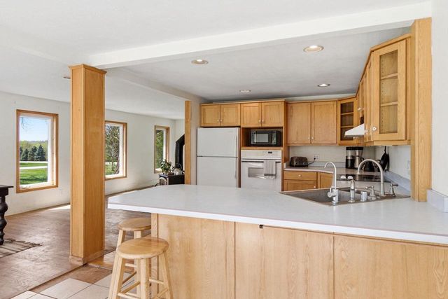 N3028 Hill Lane, Fort Atkinson, WI 53538