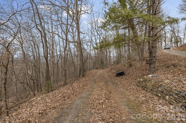 99999 Oak Ridge Road, Swannanoa, NC 28778