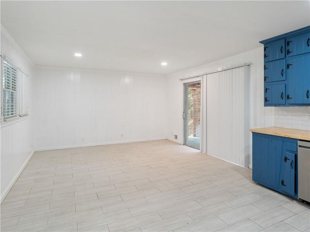 1685 Dunwoody Place NE Top, Atlanta, GA 30324
