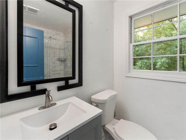 1685 Dunwoody Place NE Top, Atlanta, GA 30324