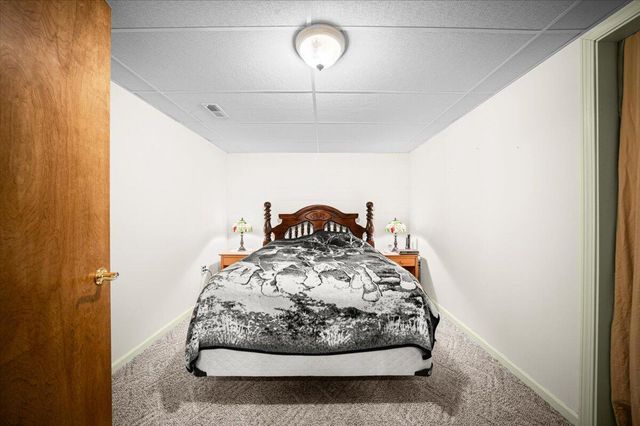 1128 Walnut Grove Drive, Norton Shores, MI 49441