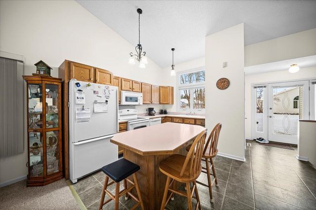 1128 Walnut Grove Drive, Norton Shores, MI 49441