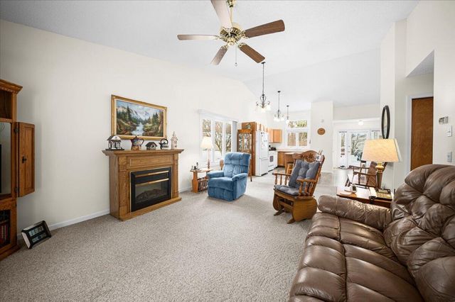 1128 Walnut Grove Drive, Norton Shores, MI 49441