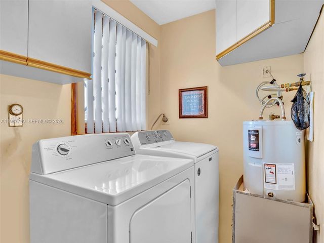 5310 SW 109th Ave, Davie, FL 33328