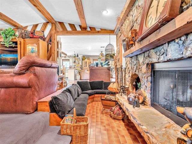 5310 SW 109th Ave, Davie, FL 33328