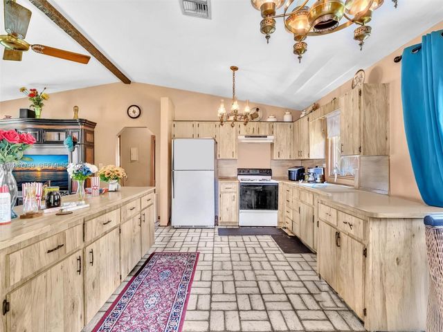 5310 SW 109th Ave, Davie, FL 33328