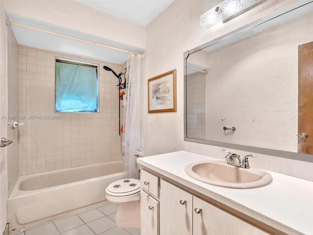 5310 SW 109th Ave, Davie, FL 33328