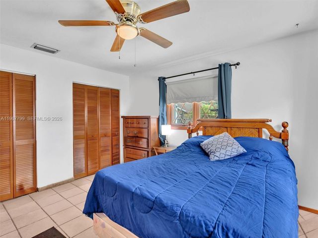 5310 SW 109th Ave, Davie, FL 33328