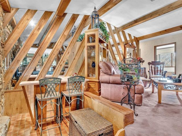 5310 SW 109th Ave, Davie, FL 33328